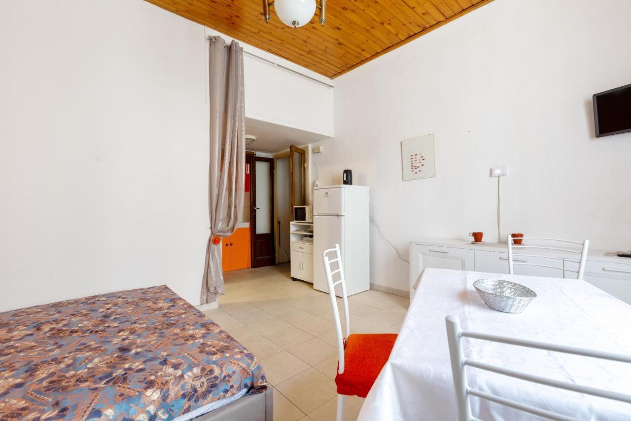 Darsena Navigli - Porta Genova M2 Studio ميلان المظهر الخارجي الصورة